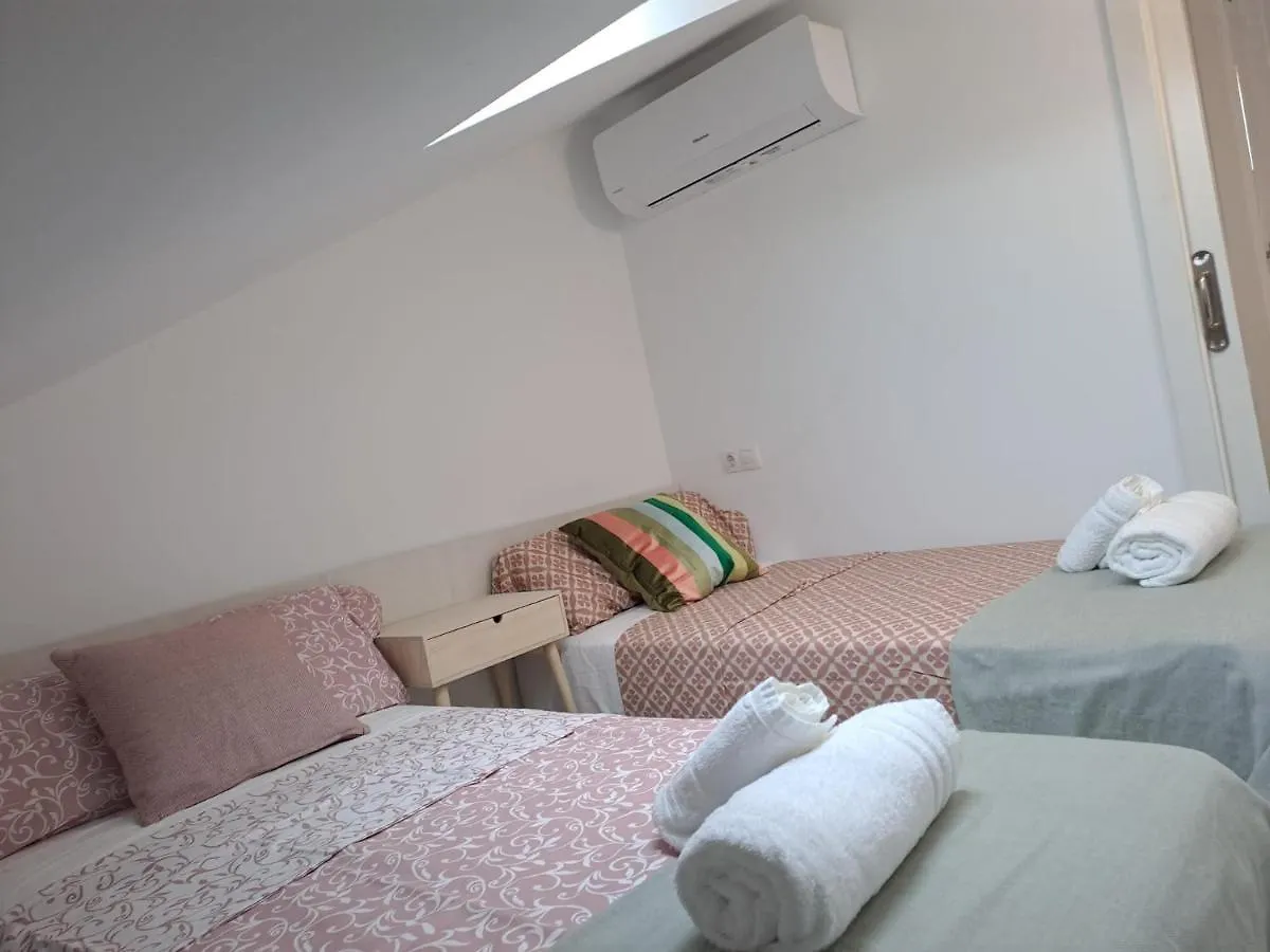 Apartamentos Jara 1C Málaga 0*,  España